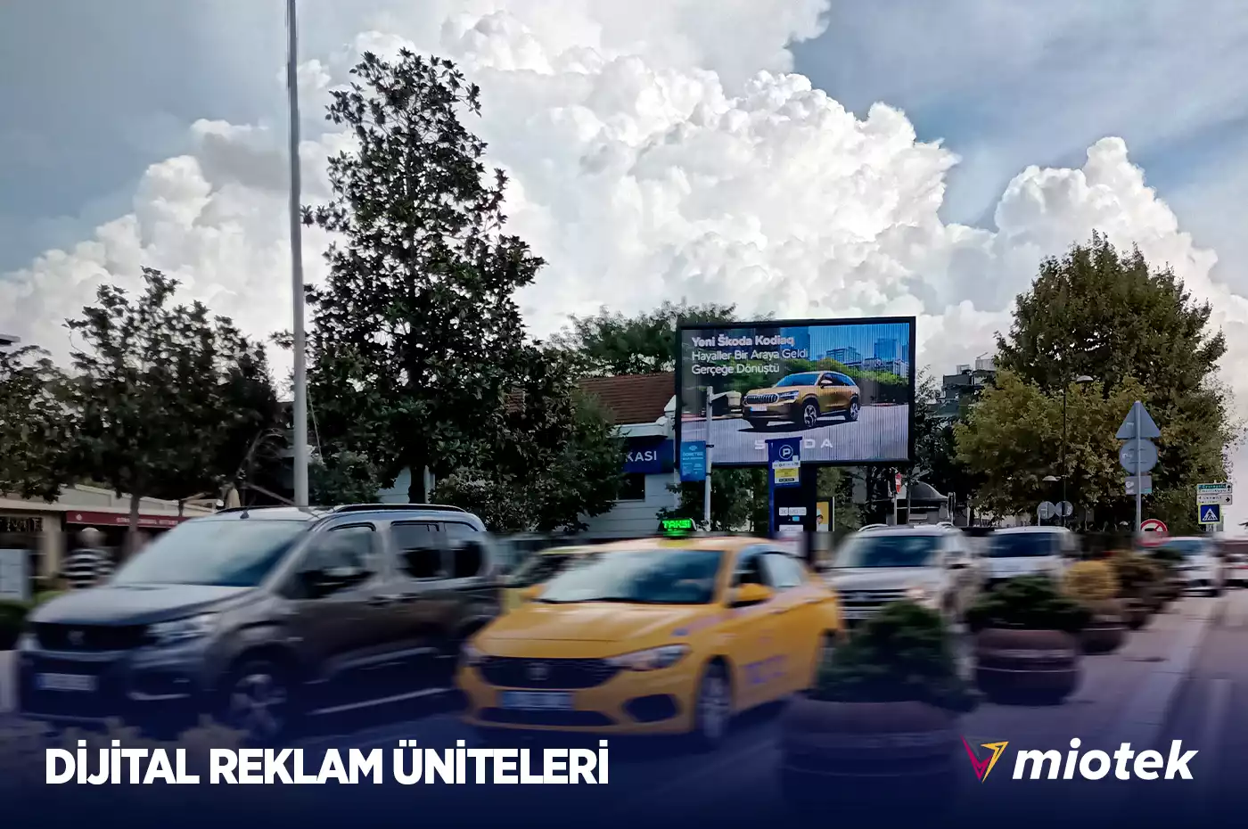 Uluslararası Görünürlük: Havalimanı Dijital Reklamları