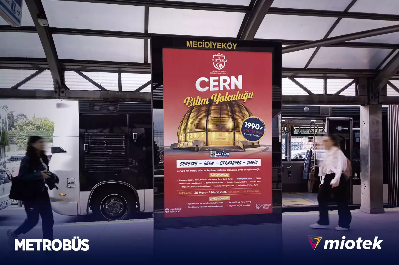 Mecidiyeköy metrobüs durağı CLP reklam panosu uygulaması
