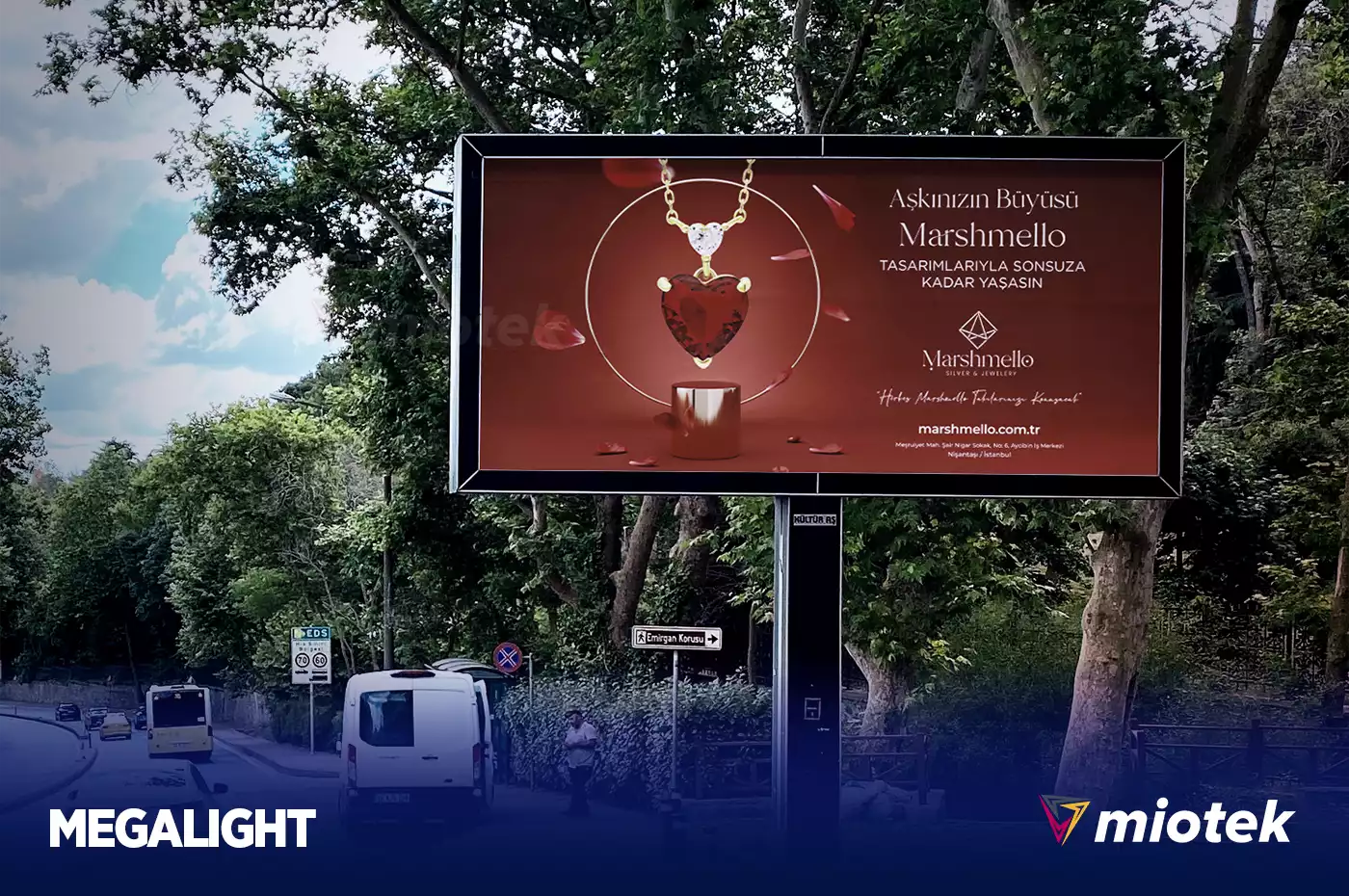 Megalight Reklam Panosu İstanbul | Miotek Media