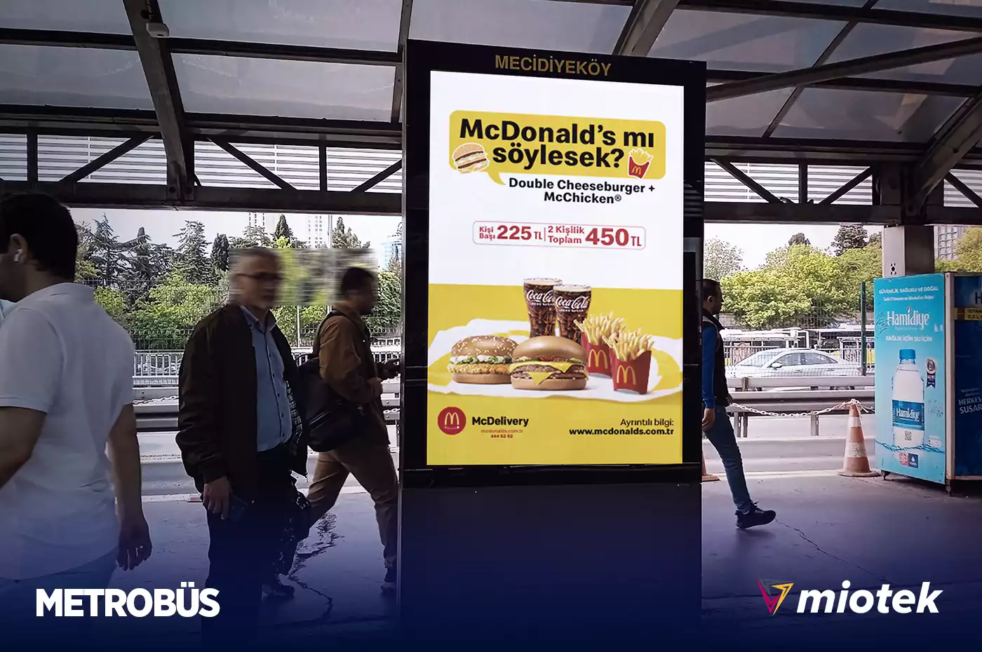 Metrobüs CLP Raket örnek - Miotek Media